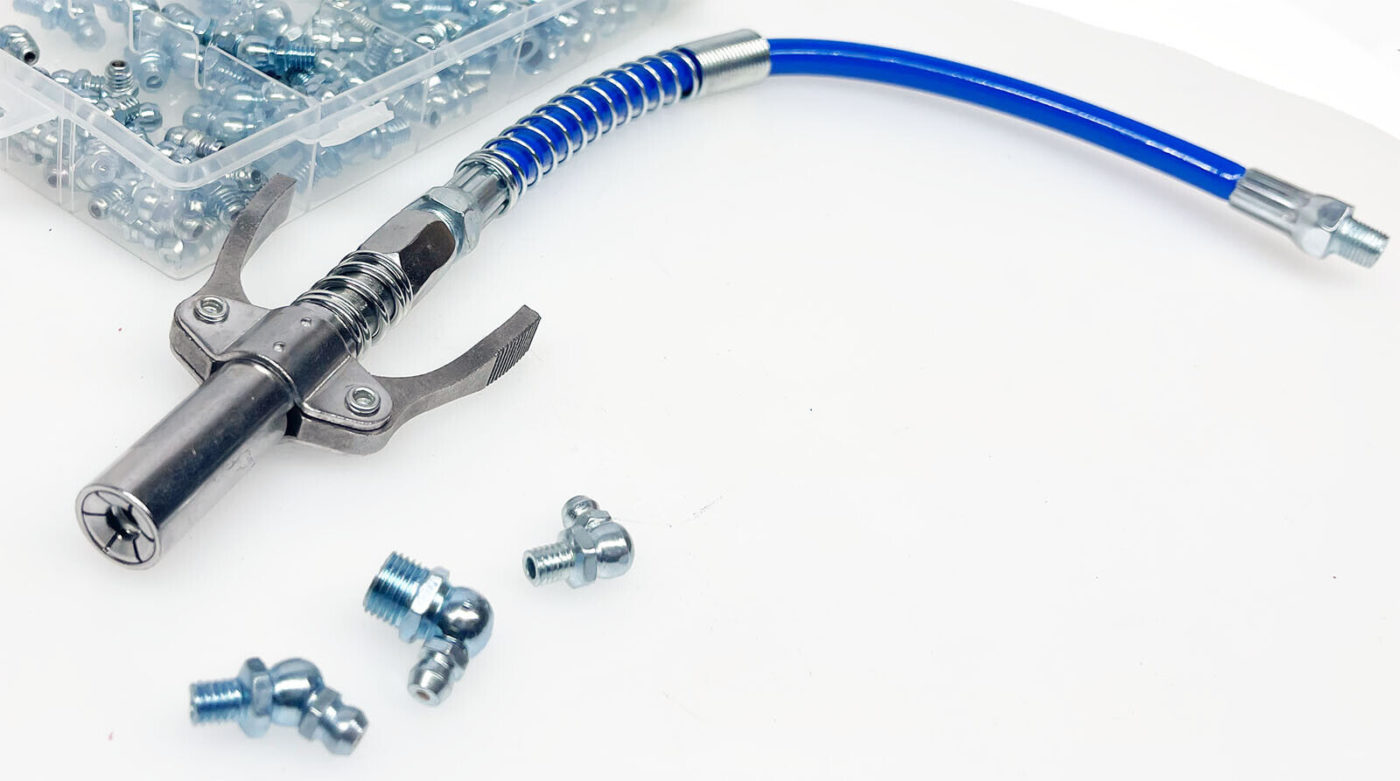 Buy LockNLube Grease Gun Coupler Locks Onto Zerk Fittings. Grease Goes In, Not On The Achine - Foto 8