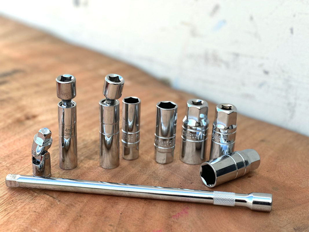 9PC 3/8" Dr. Thin Wall Spark Plug Socket Set w/Universal