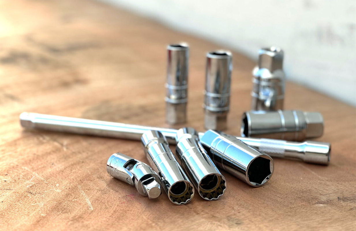 9PC 3/8" Dr. Thin Wall Spark Plug Socket Set w/Universal