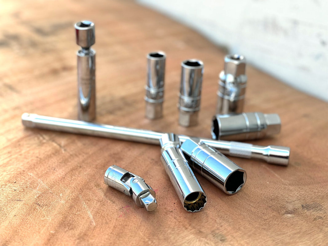 9PC 3/8" Dr. Thin Wall Spark Plug Socket Set w/Universal