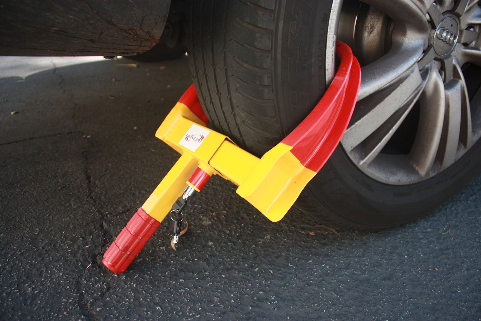 thumbnail image 2 of 2-Pack Anti-Theft Wheel Lock Clamp Boot – Adjustable Tire Claw For Car, Truck, Trailer, 180-300mm 2 of 4
